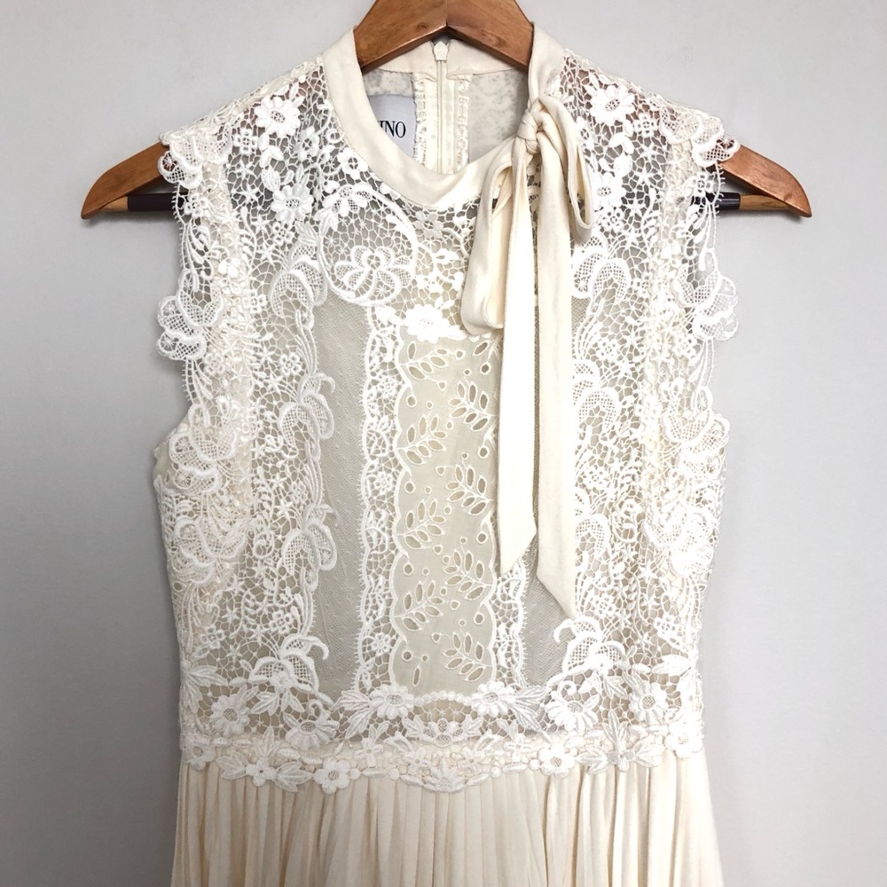 Valentino lace pleated midi dress in cream color - Picture 2 of 8